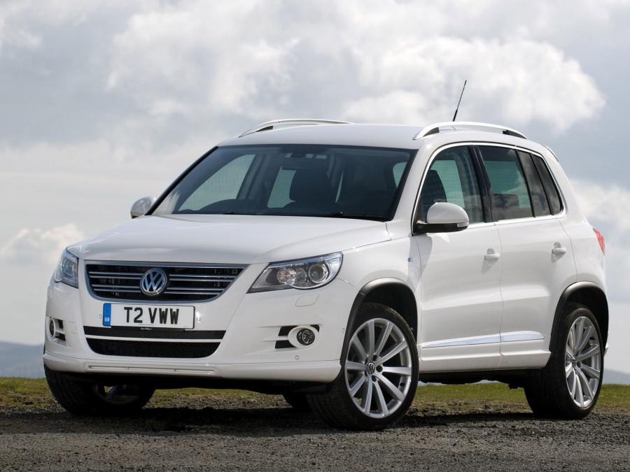 Volkswagen Tiguan R-Line (UK) '2010